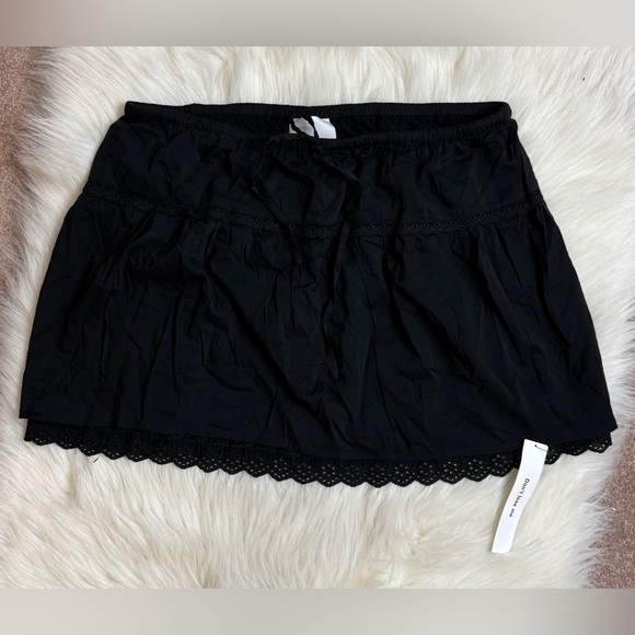 New Reformation Tavia Eyelet Trim Organic Cotton Mini skirt Black - Picture 2 of 7